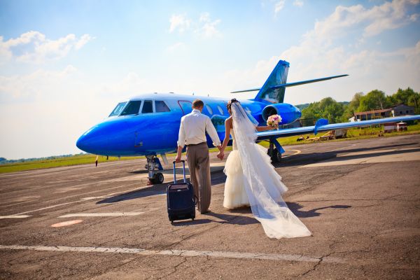 Nunta in avion - nuntapeplaja.ro