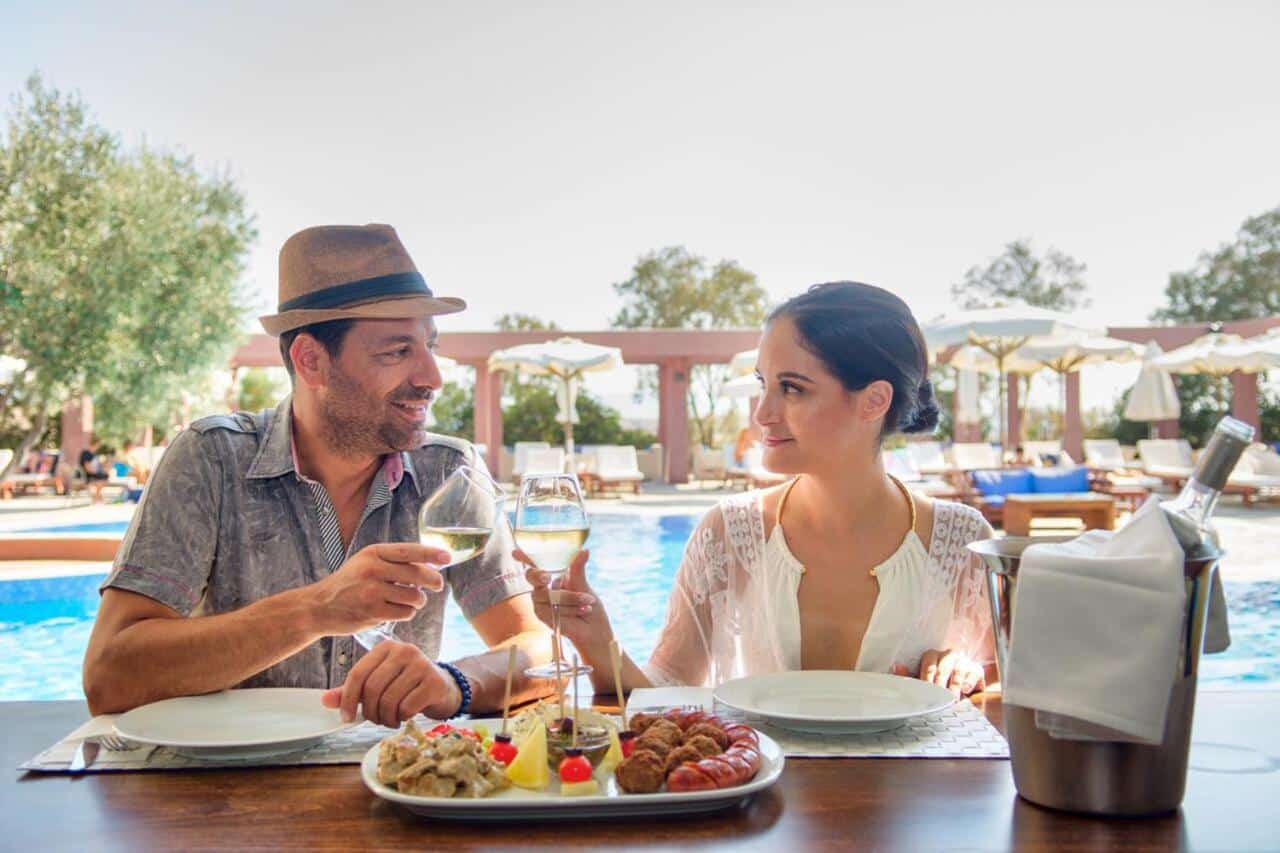 11-ani-de-ca╠asa╠atorie-aniversarea-nunt╠aii-de-ot╠ael-sfaturi-s╠ai-destinat╠aii-inedite